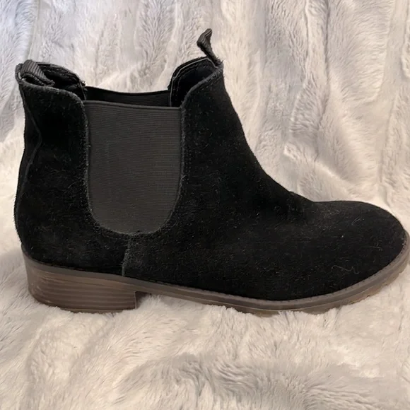 kensie Kenza Chelsea Boot - Picture 3 of 8